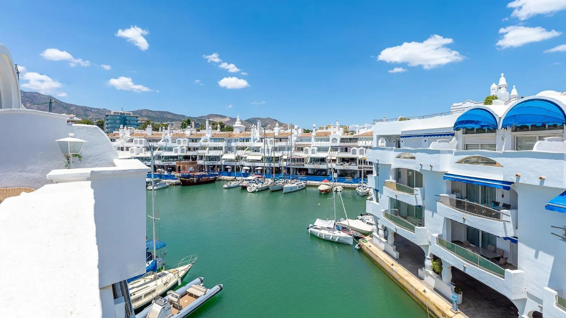 Atico Dentro De La Isla Puerto Marina - Holiday Rentals Apartment Benalmadena