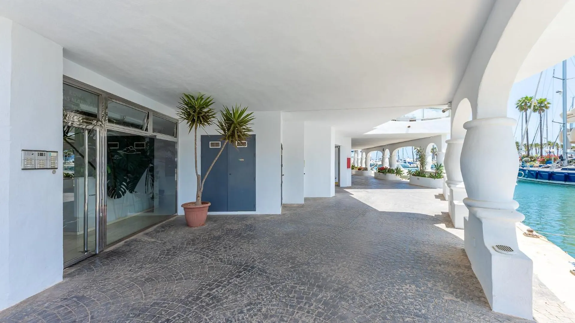 Atico Dentro De La Isla Puerto Marina - Holiday Rentals Apartment Benalmadena