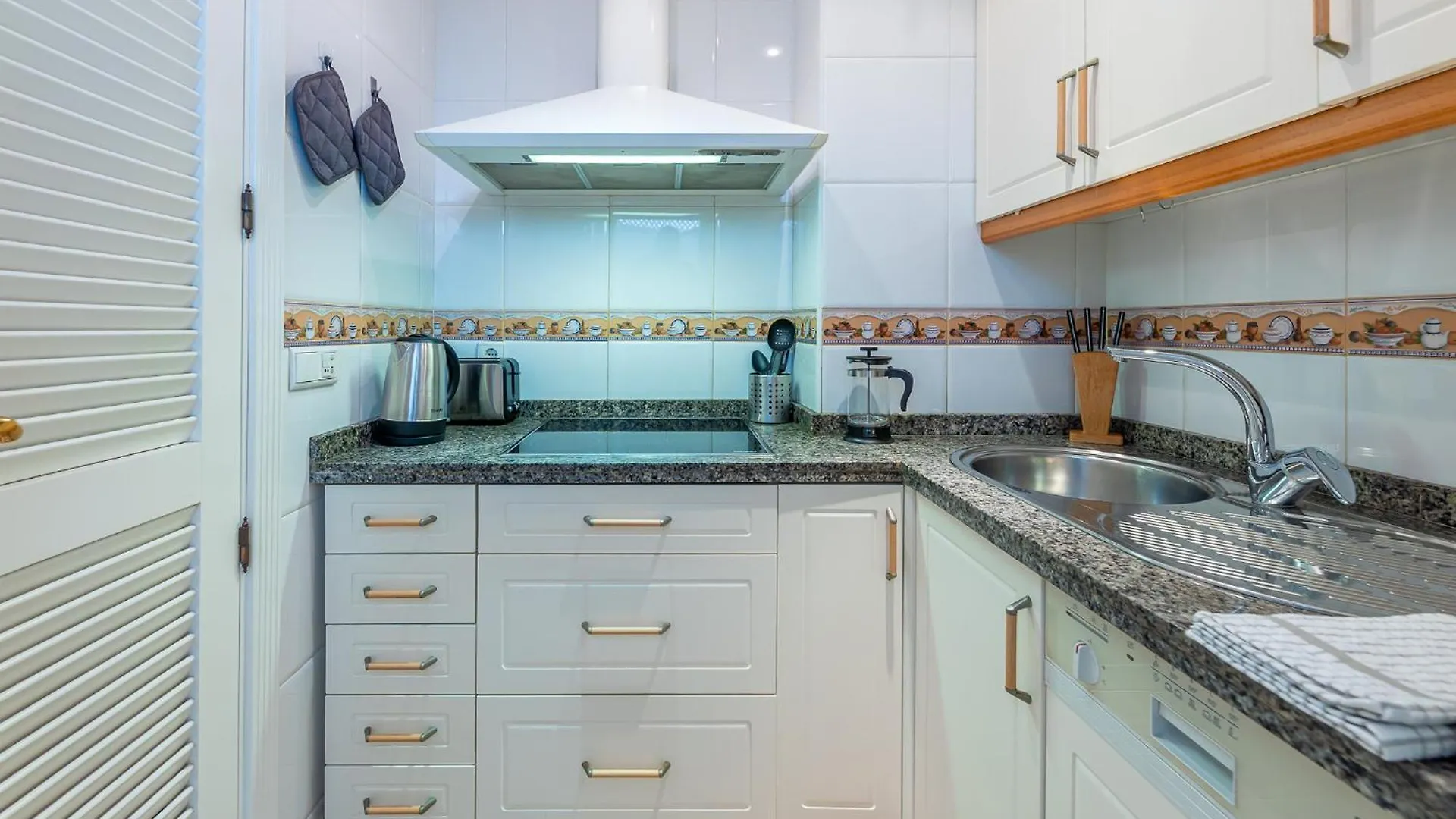 Atico Dentro De La Isla Puerto Marina - Holiday Rentals Apartment Benalmadena