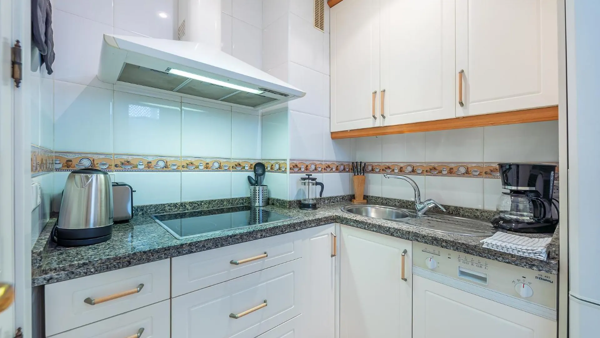 Atico Dentro De La Isla Puerto Marina - Holiday Rentals Apartment Benalmadena 0*,